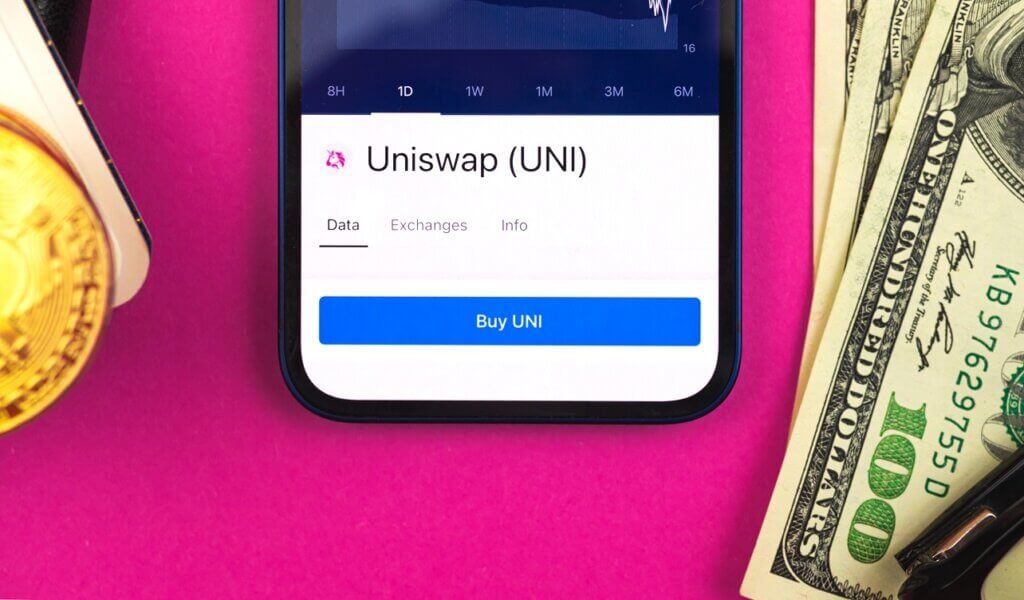 uniswap logo smartphone buy uni